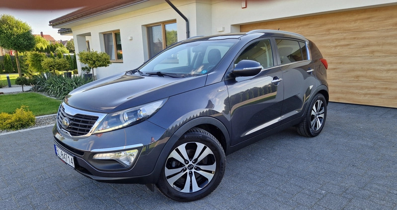 Kia Sportage cena 48999 przebieg: 143000, rok produkcji 2013 z Chęciny małe 781